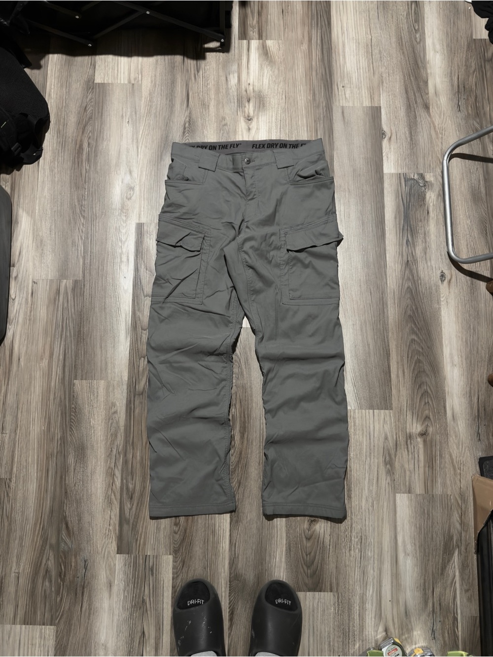 Duluth Trading Flex Dry On The Fly Cargo Pants • Size 37x32